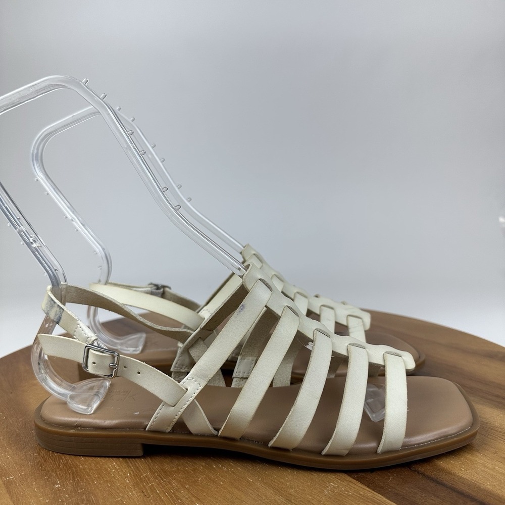 New Womens Nordstrom Rack Hugo Ivory Faux Leather Gladiator Sandals Size 8 M